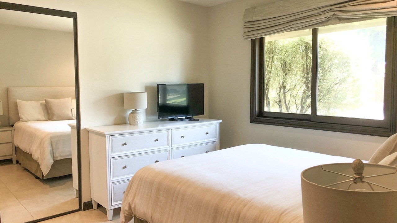Photo of Bedroom in Northridge