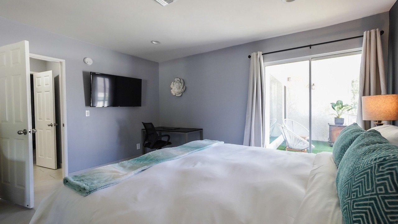 Photo of Bedroom in Studio City