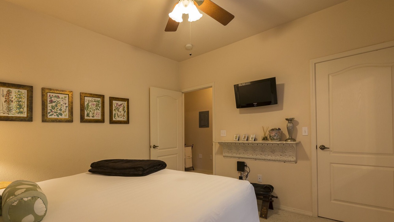 Photo of Bedroom in Three Rivers