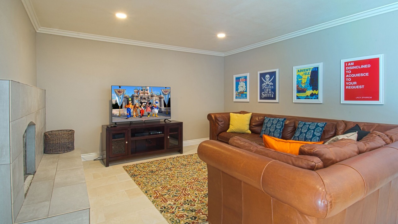 Photo of Livingroom in Northwest Anaheim