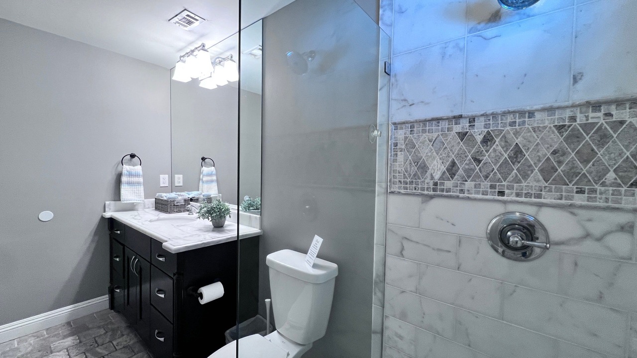 Photo of Bathroom in Orange