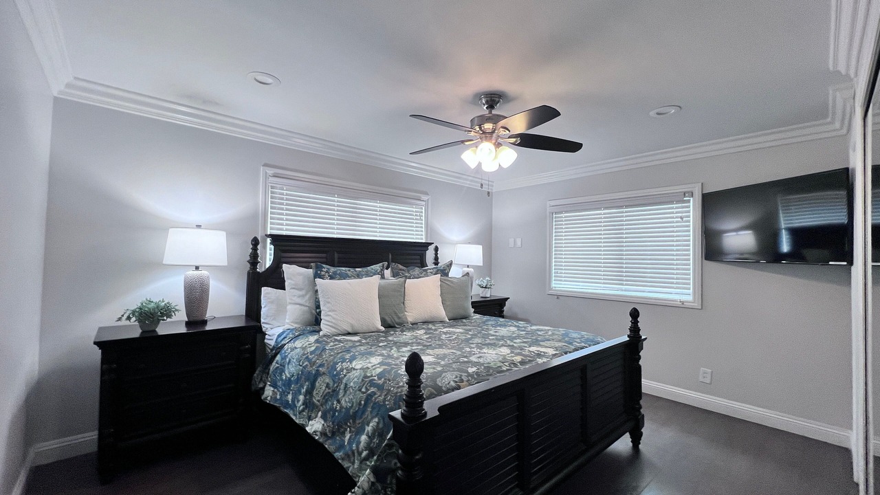 Photo of Bedroom in Orange