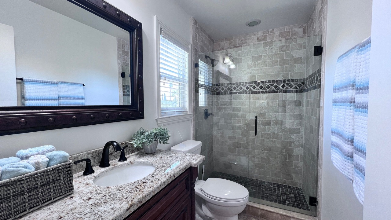 Photo of Bathroom in Orange