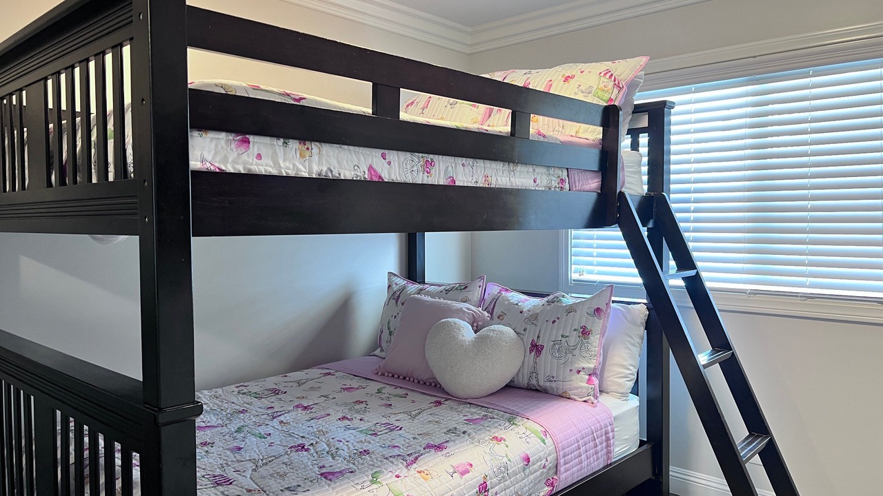 Photo of Bedroom in Orange