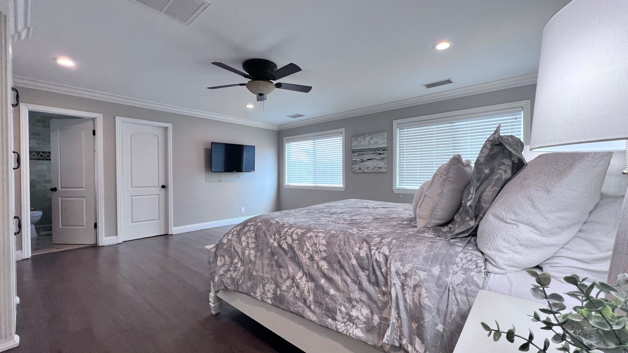 Photo of Bedroom in Orange