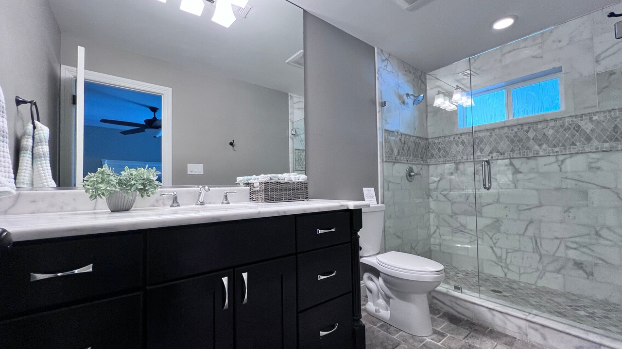 Photo of Bathroom in Orange