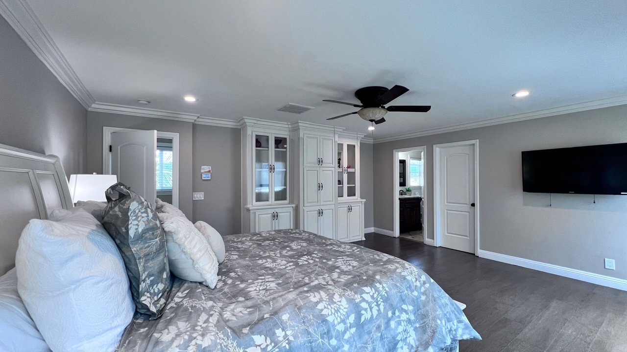 Photo of Bedroom in Orange