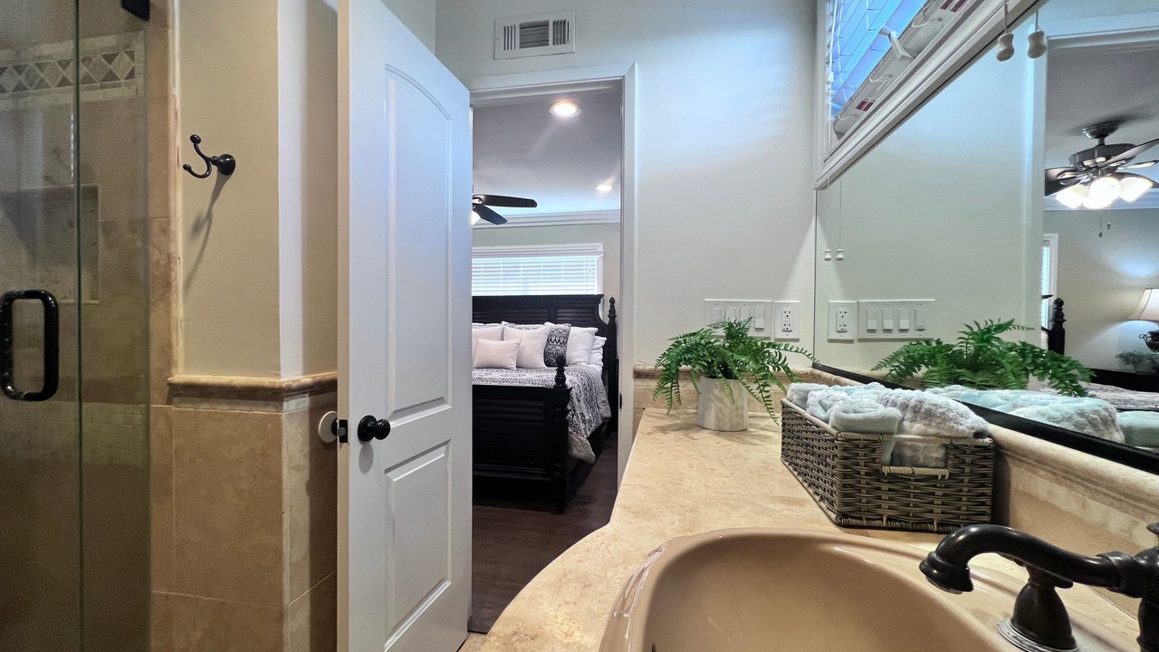 Photo of Bathroom in Orange