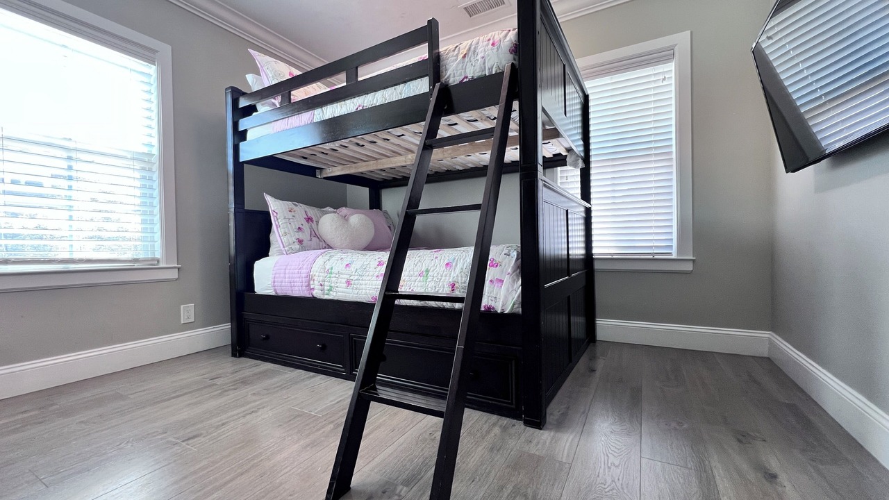 Photo of Bedroom in Santa Ana