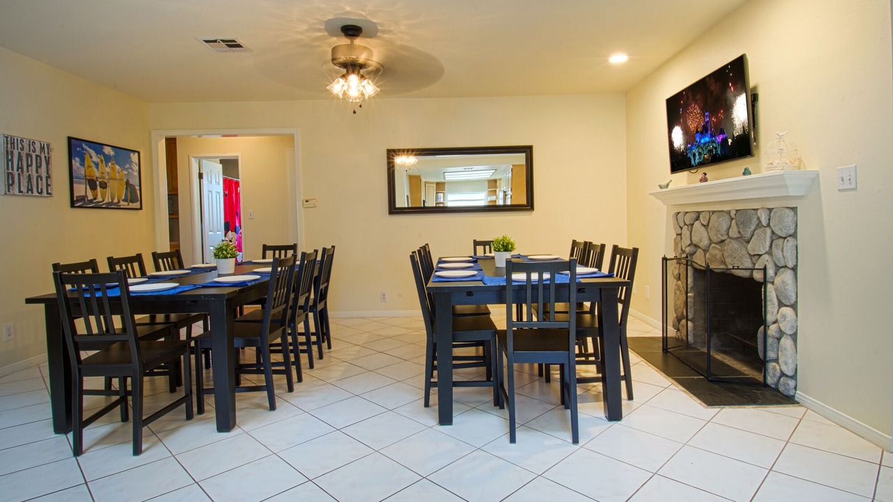 Photo of Livingroom in Southeast Anaheim