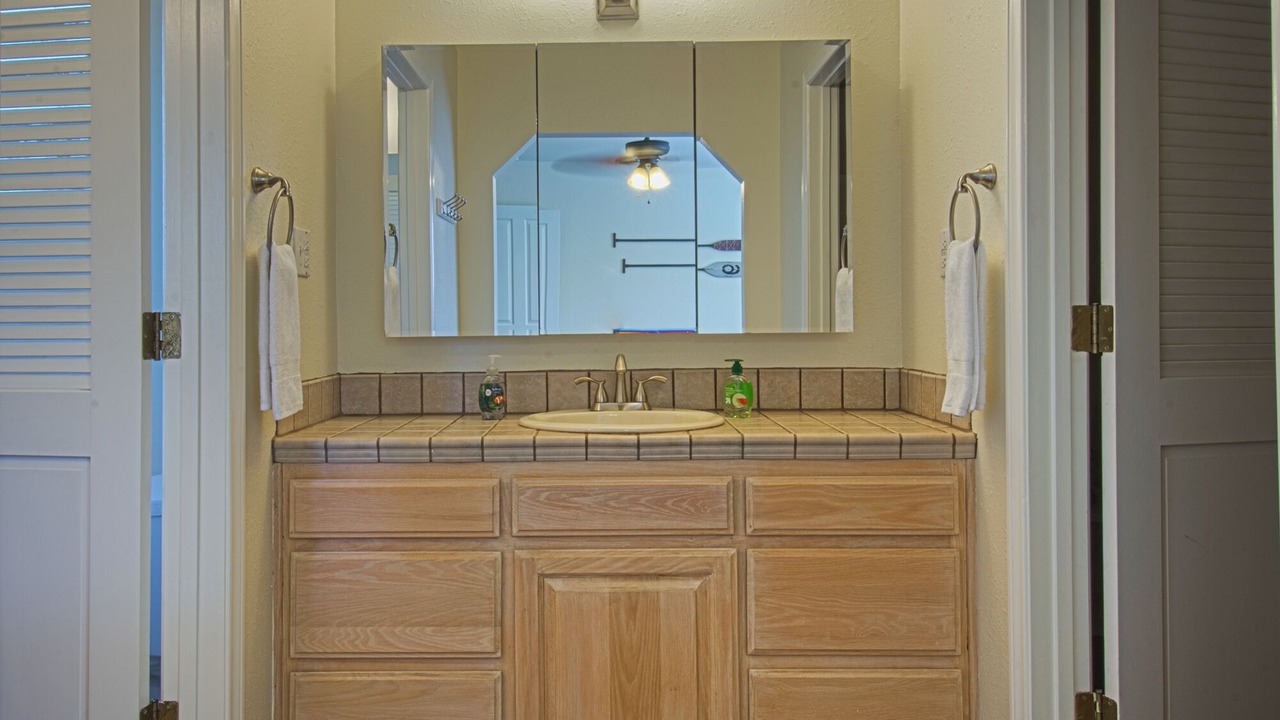 Photo of Bathroom in Southeast Anaheim