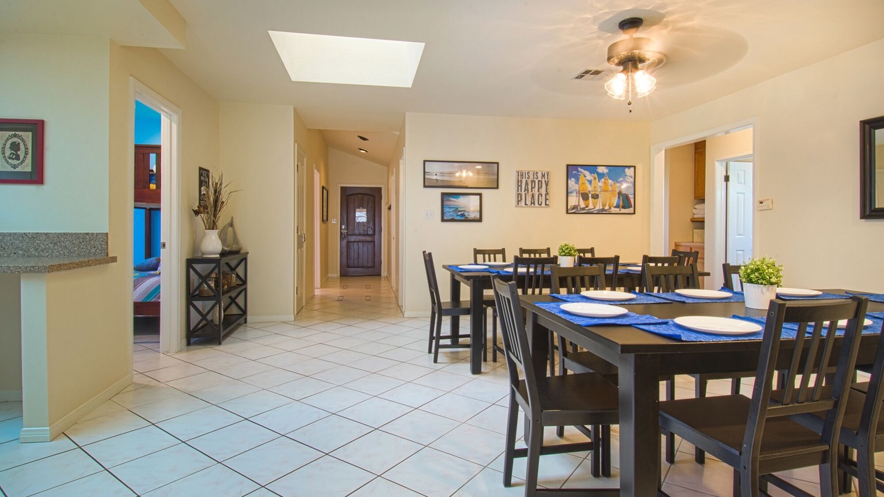 Photo of Livingroom in Southeast Anaheim