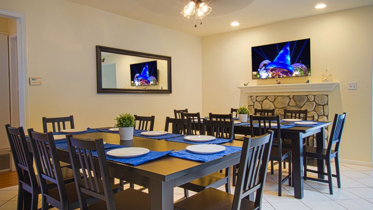 Photo of Livingroom in Southeast Anaheim