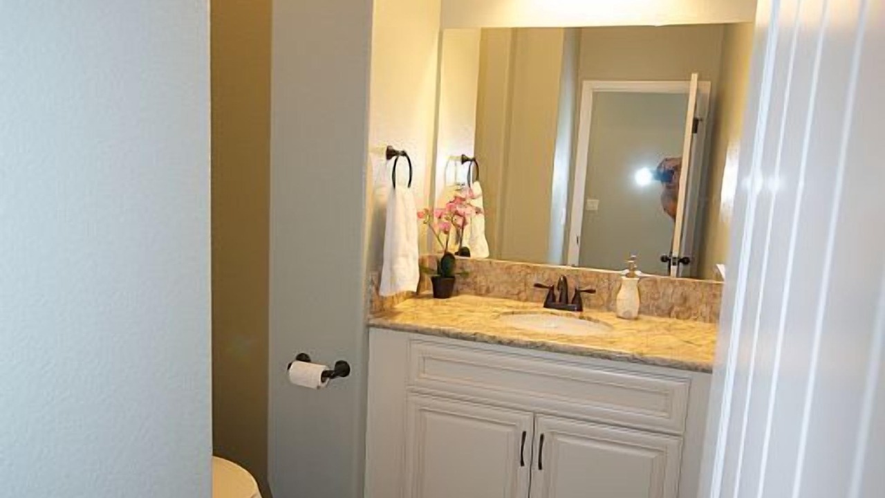 Photo of Bathroom in Anaheim Colony Historic District