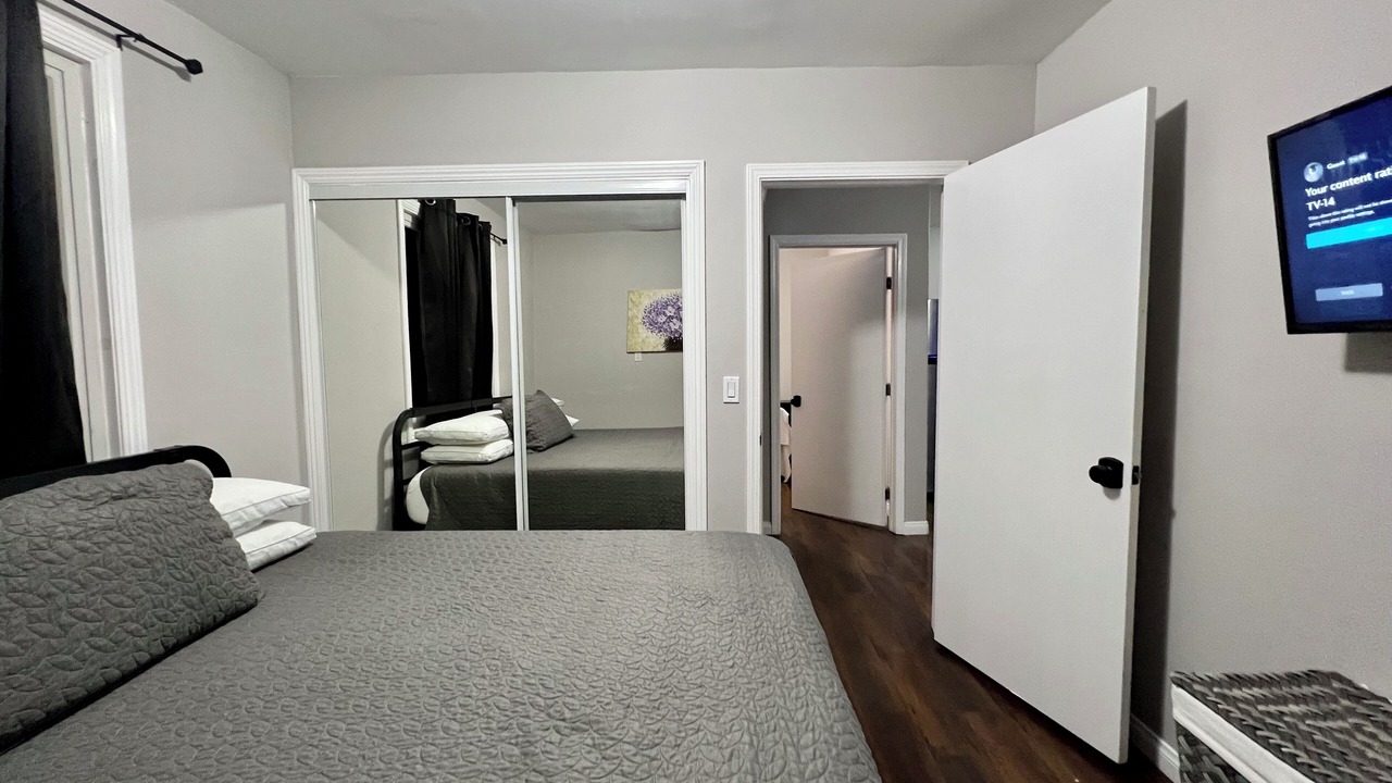 Photo of Bedroom in La Mirada