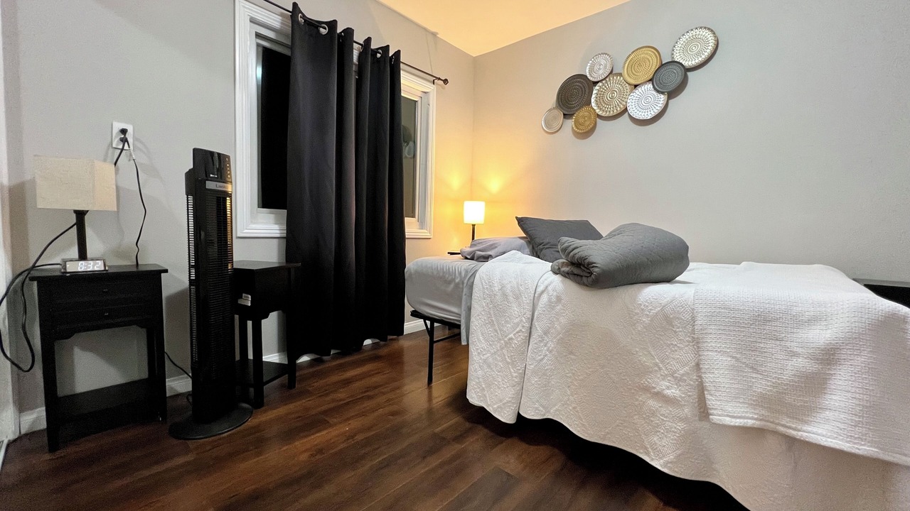 Photo of Bedroom in La Mirada