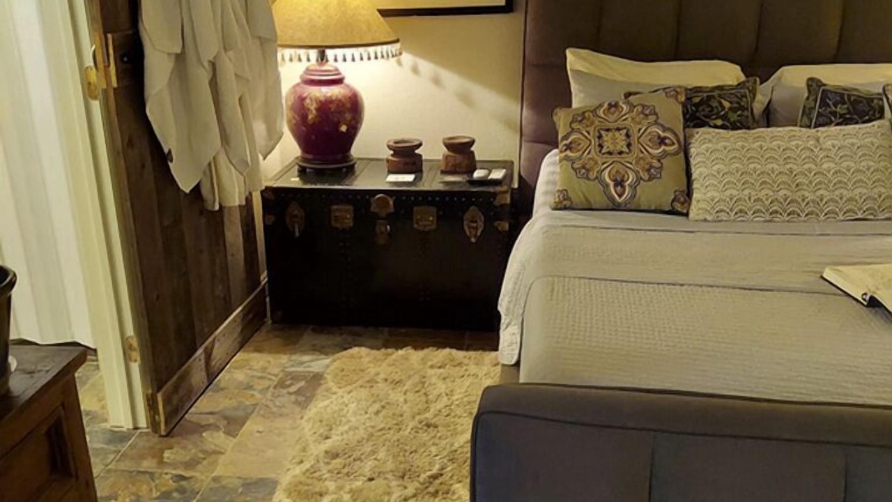 Photo of Bedroom in Wrigley