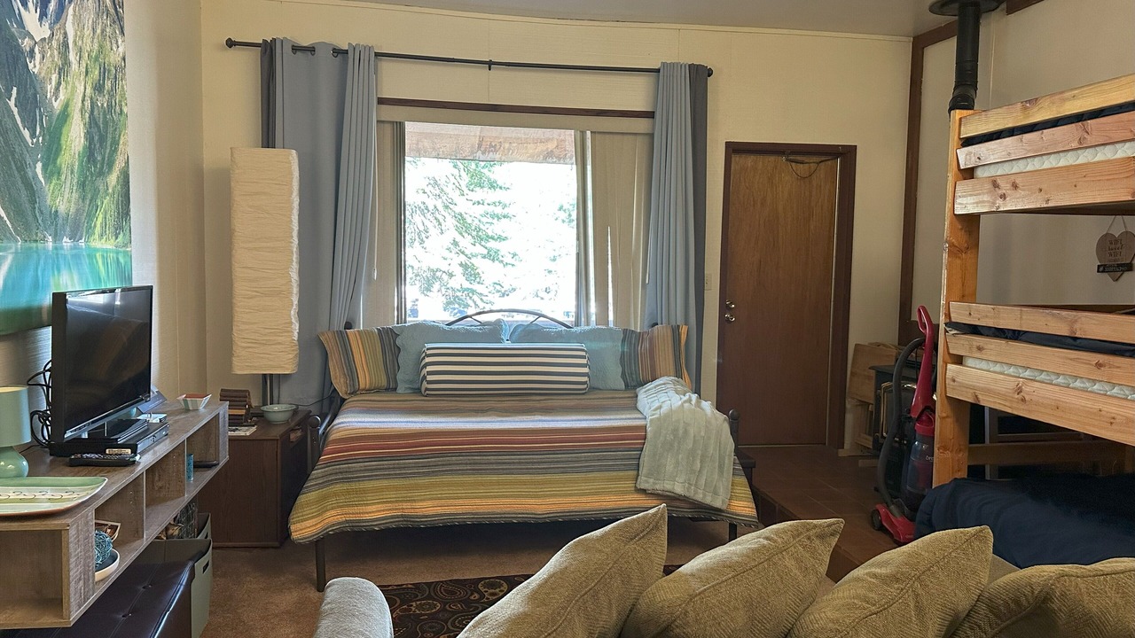 Photo of Bedroom in Bear Valley