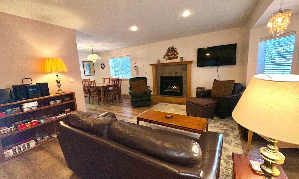 Photo of Livingroom in Pioneer Trail