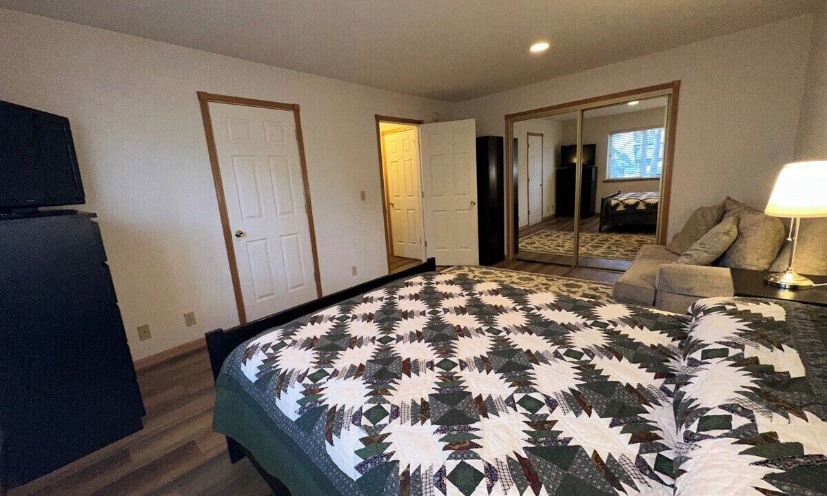 Photo of Bedroom in Pioneer Trail