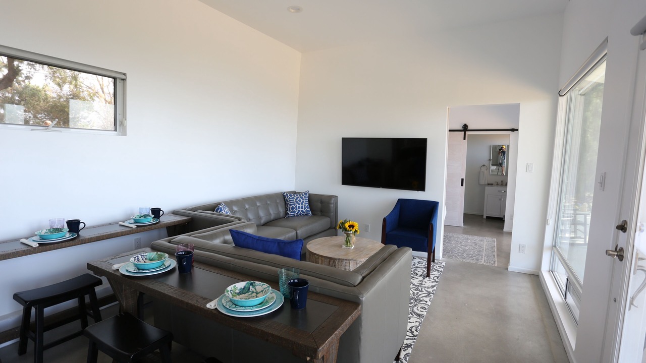 Photo of Livingroom in Western Malibu