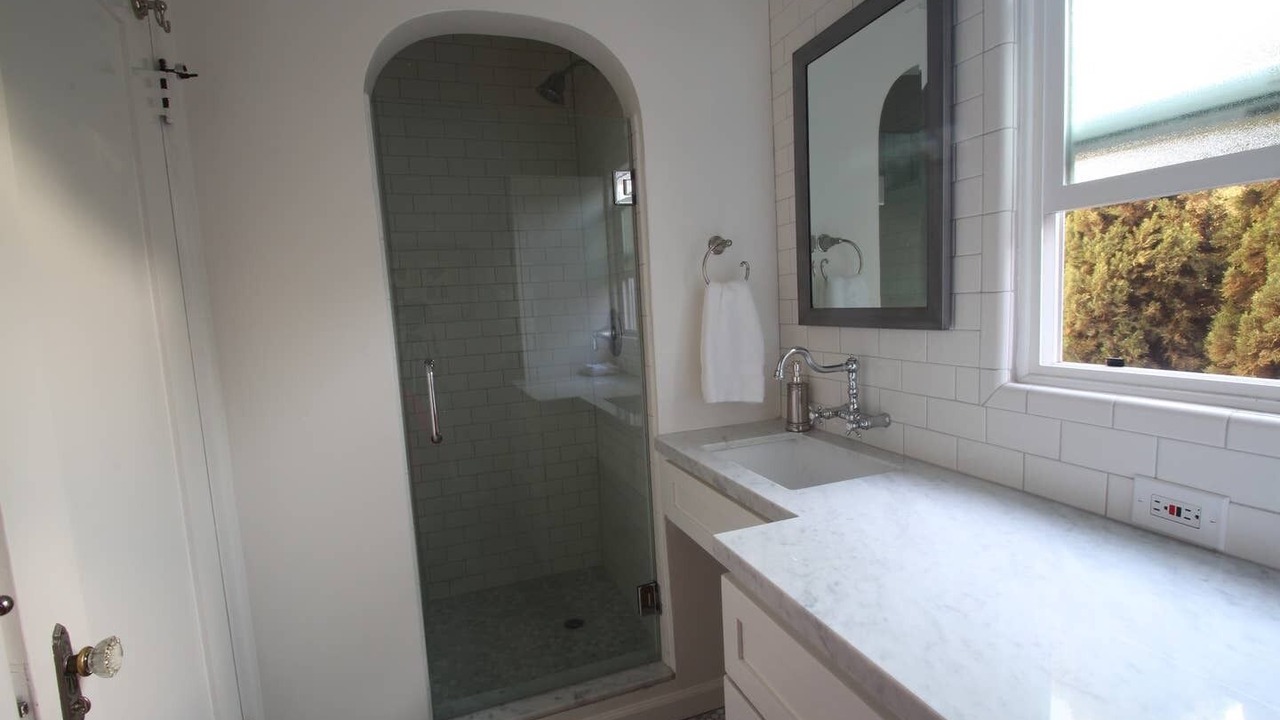 Photo of Bathroom in Park West