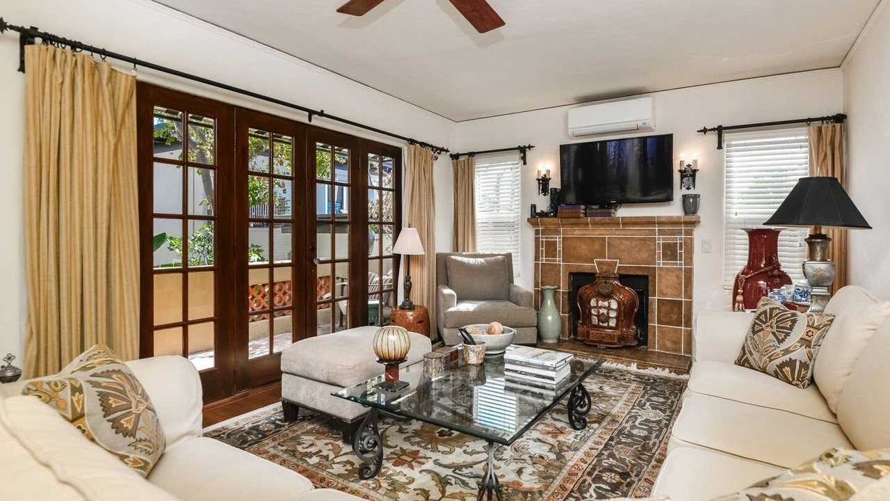 Photo of Livingroom in Park West