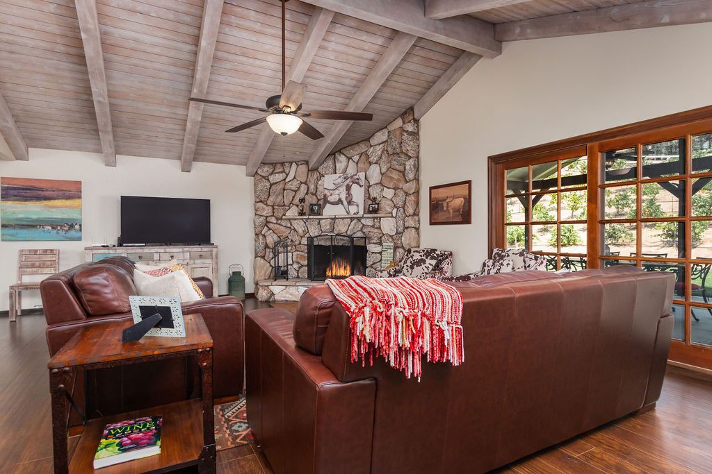 Photo of Livingroom in Temecula
