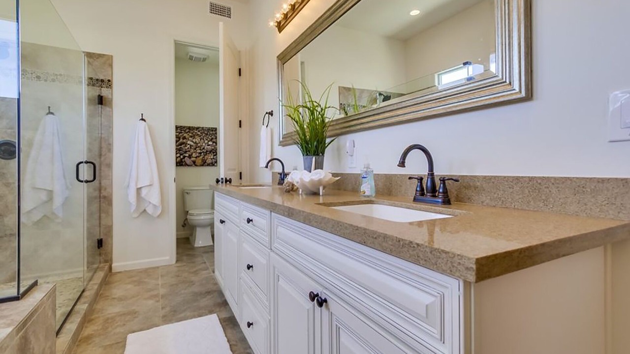 Photo of Bathroom in Townsite