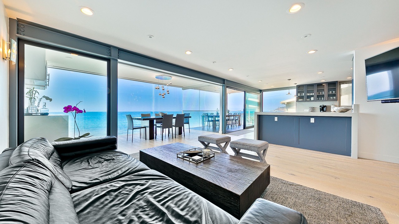 Photo of Bedroom in Eastern Malibu