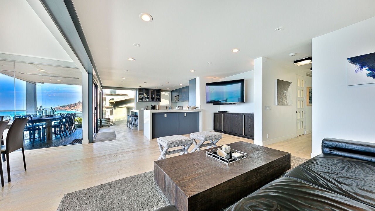 Photo of Bedroom in Eastern Malibu
