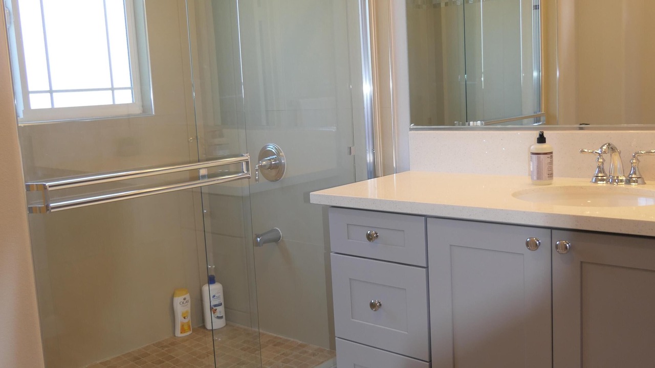 Photo of Bathroom in Midway City