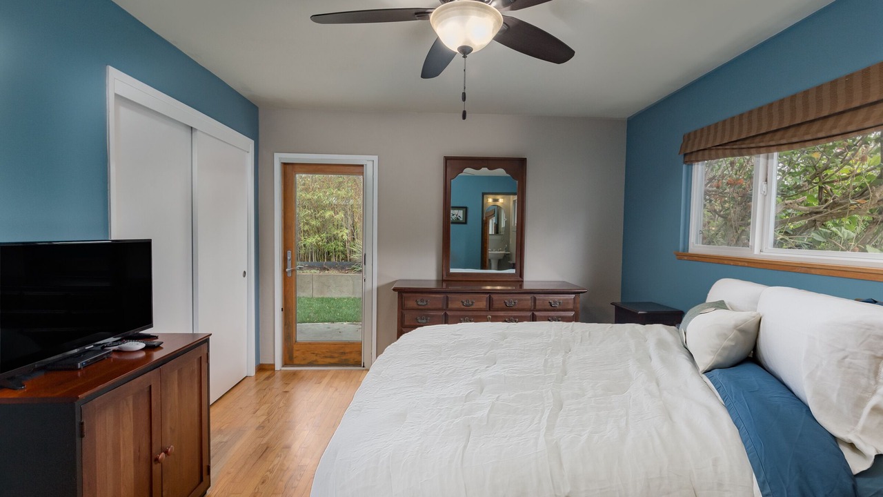 Photo of Bedroom in Opal Cliffs