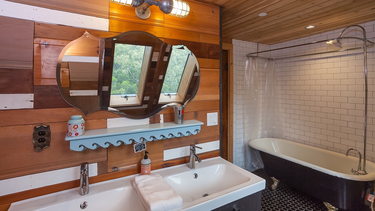 Photo of Bathroom in Bolinas