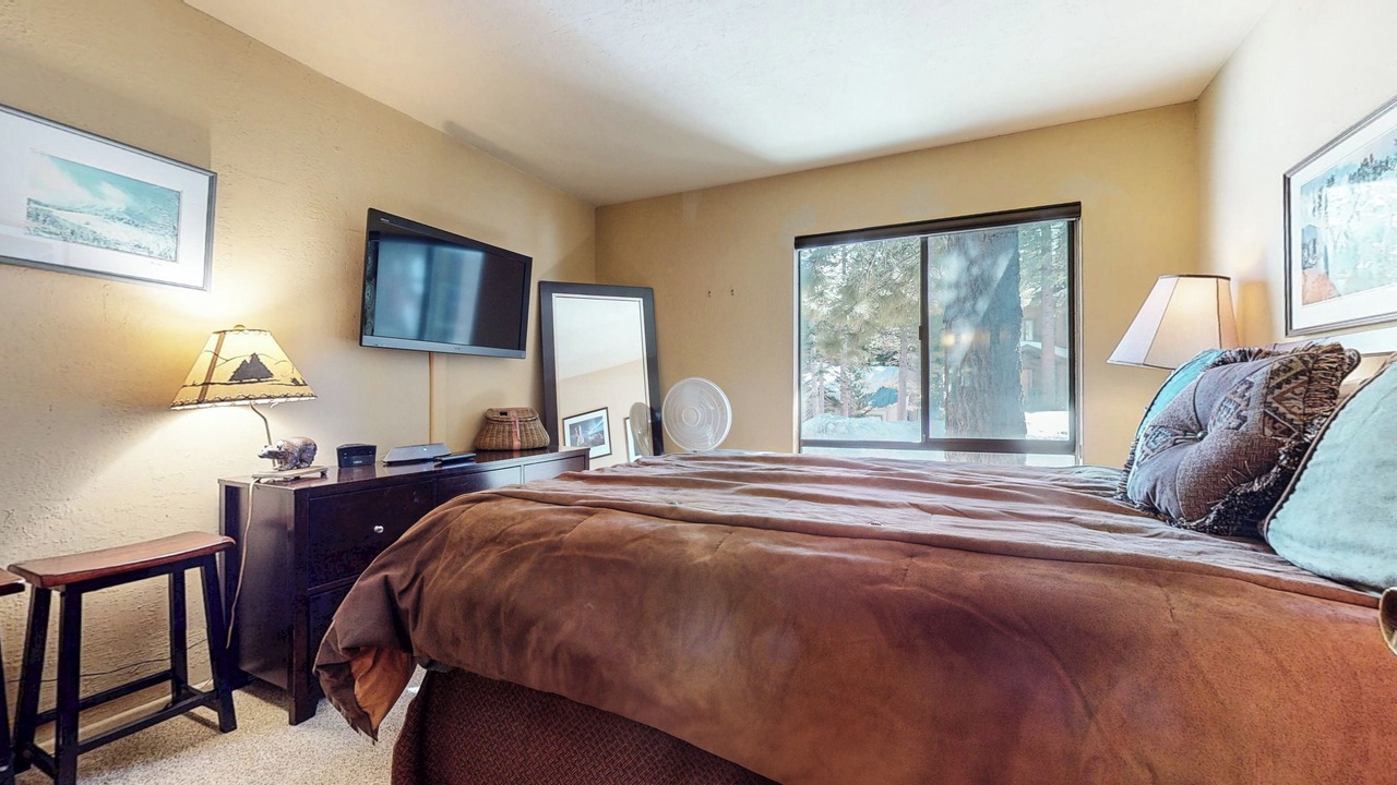 Photo of Bedroom in Majestic Pines