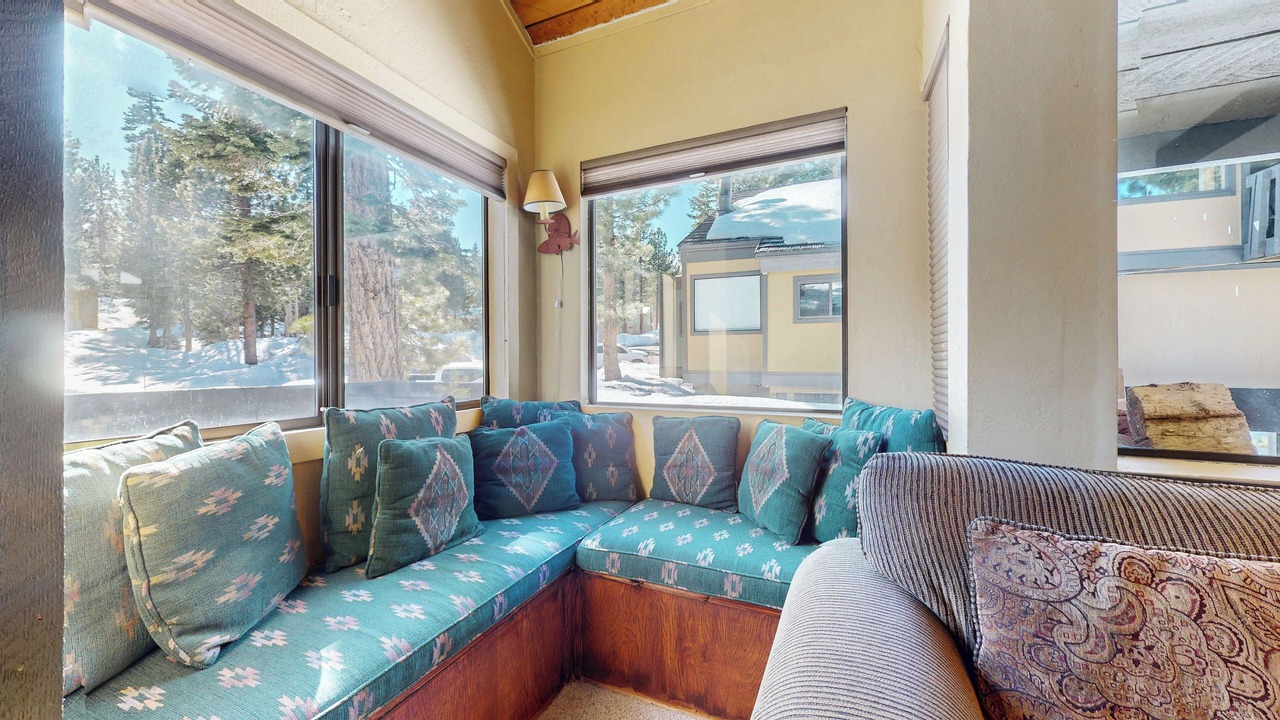 Photo of Livingroom in Majestic Pines