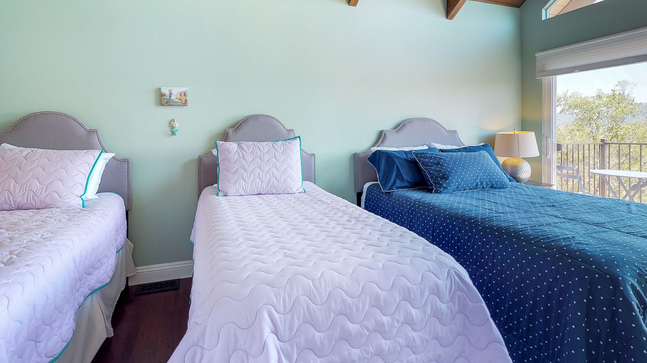 Photo of Bedroom in Lake Arrowhead