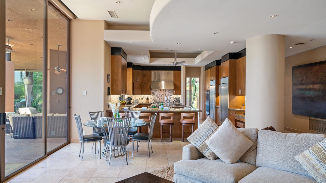 Photo of Livingroom in Rancho Mirage