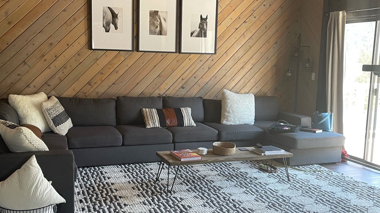 Photo of Bedroom in Springville