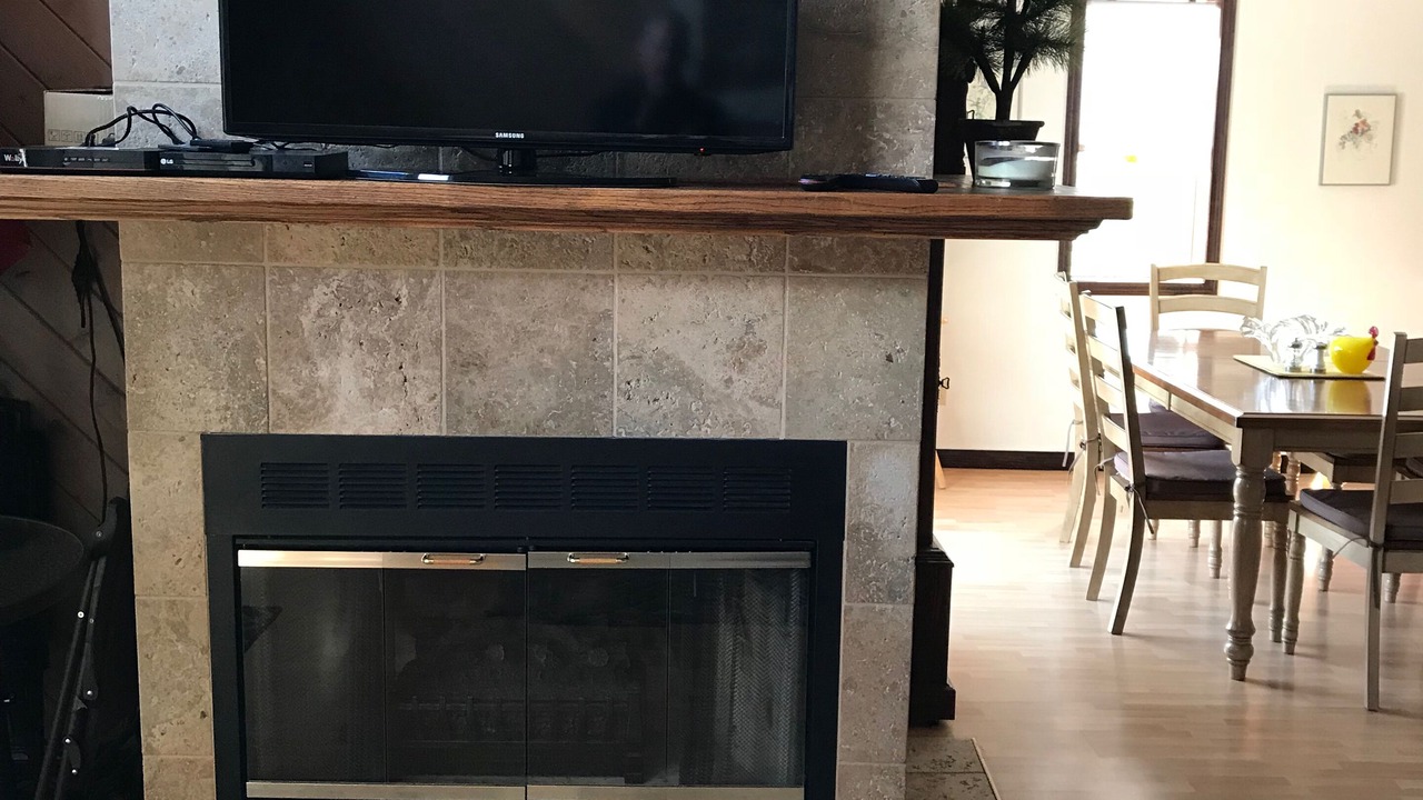 Photo of Livingroom in Springville