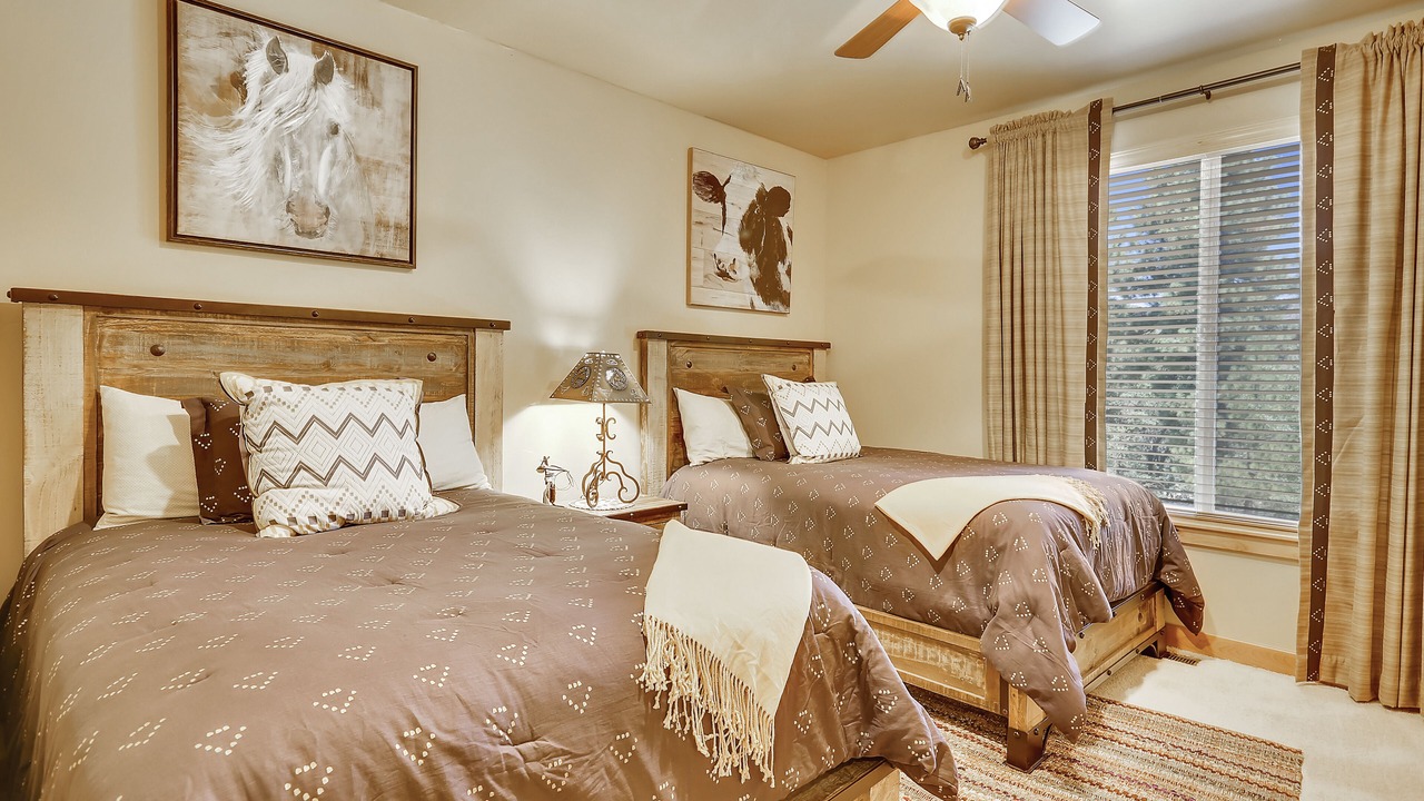 Photo of Bedroom in Castle Glen Estates