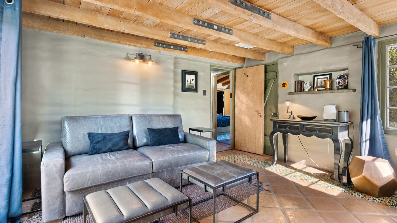 Photo of Livingroom in Warm Sands