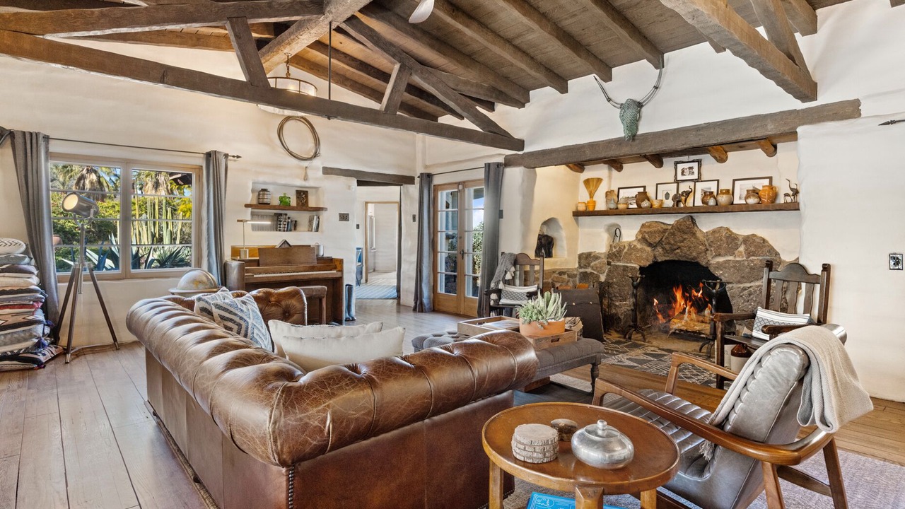 Photo of Livingroom in Warm Sands