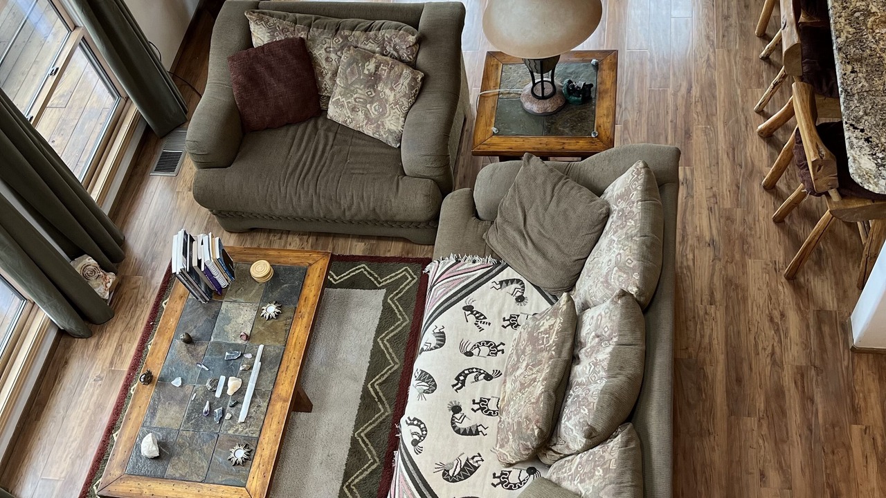 Photo of Livingroom in Weed