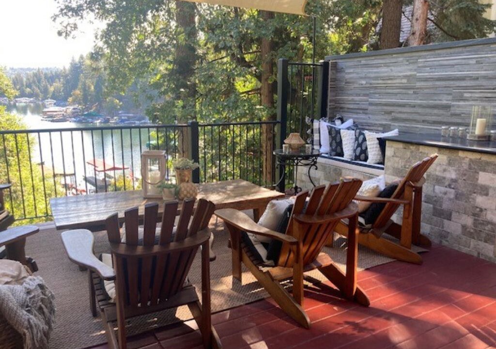 Photo of Outdoor in Blue Jay