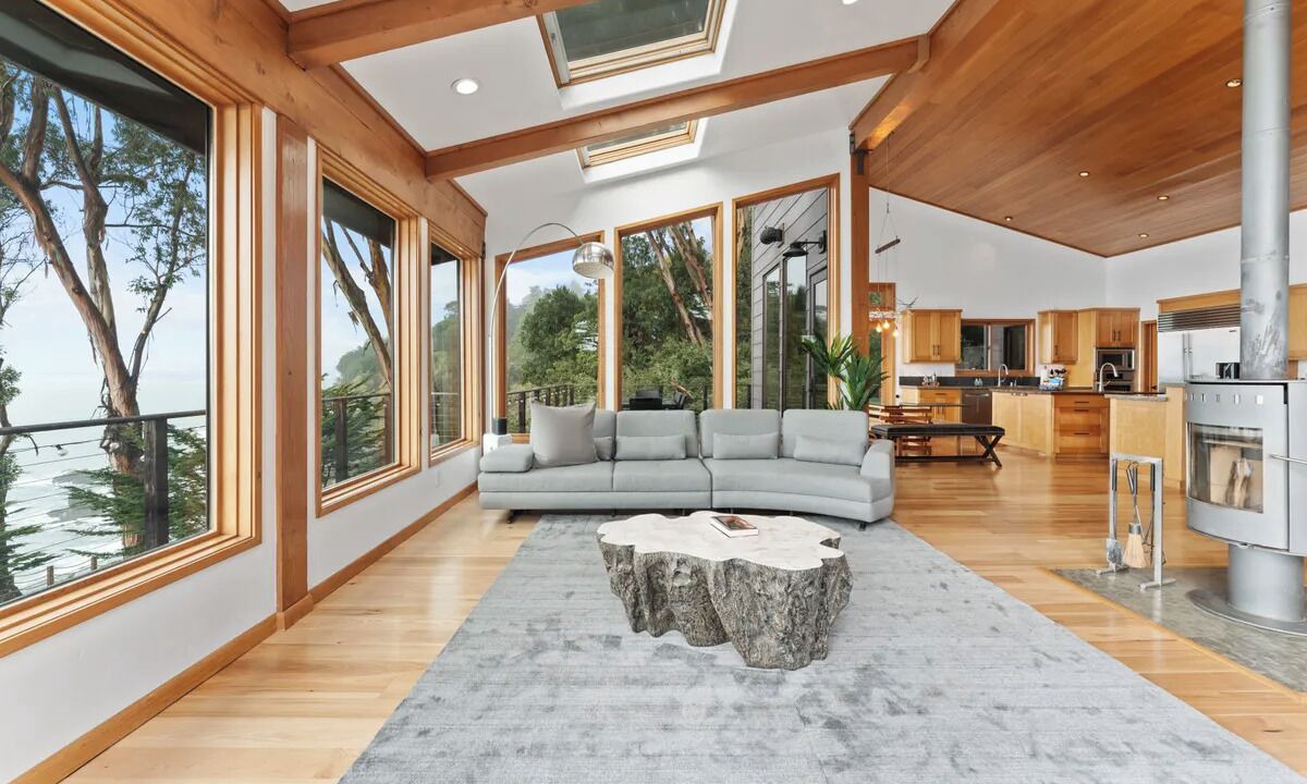Photo of Livingroom in Big Sur