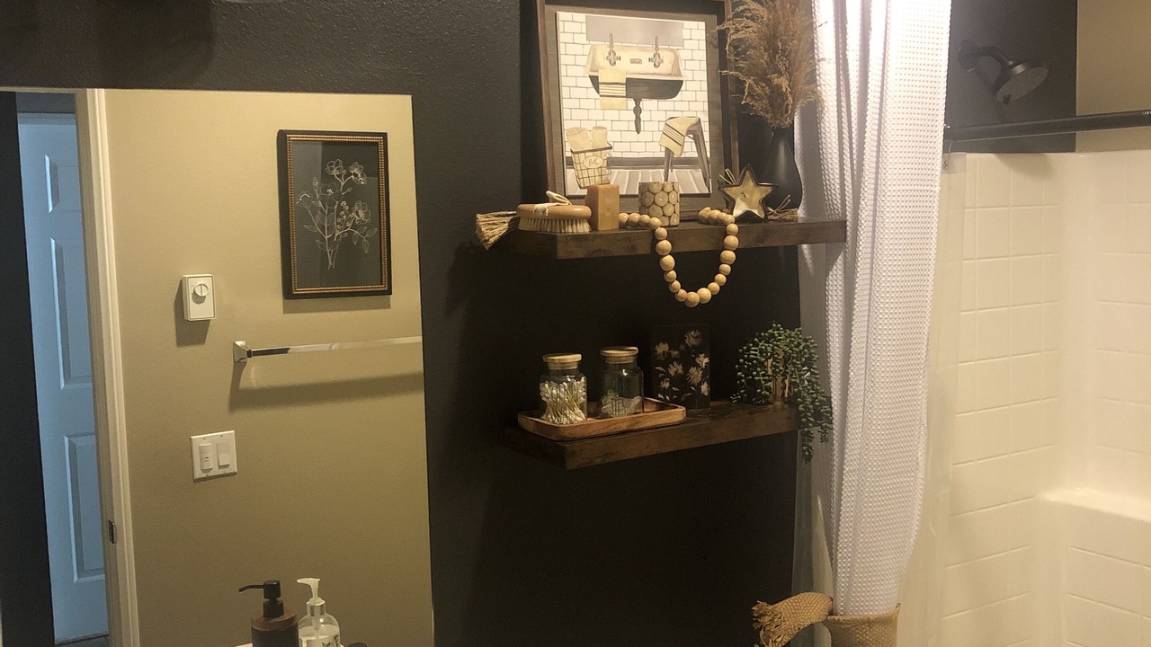 Photo of Bathroom in Indio