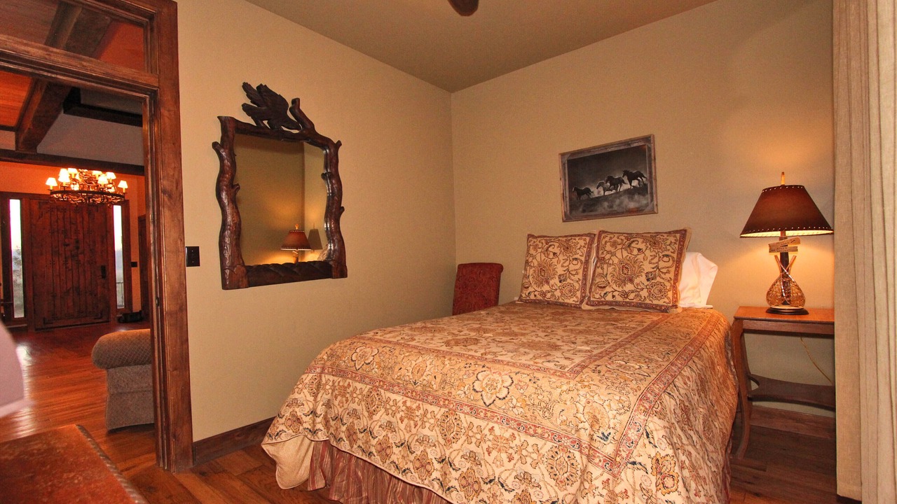 Photo of Bedroom in Baldwin Lake