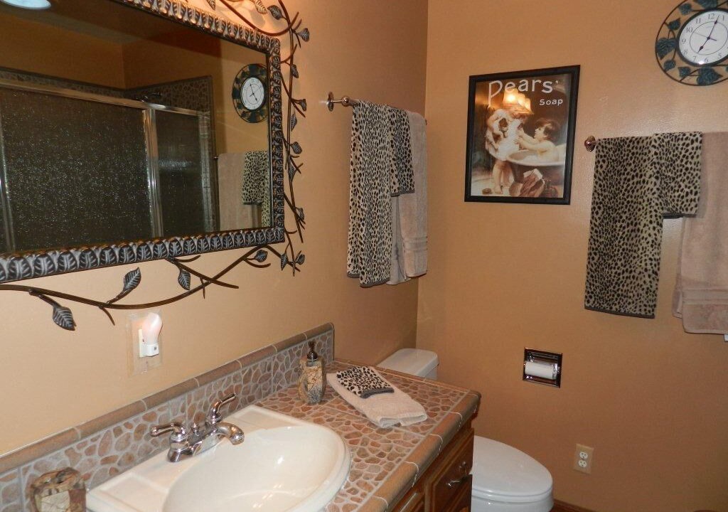 Photo of Bathroom in Mariposa