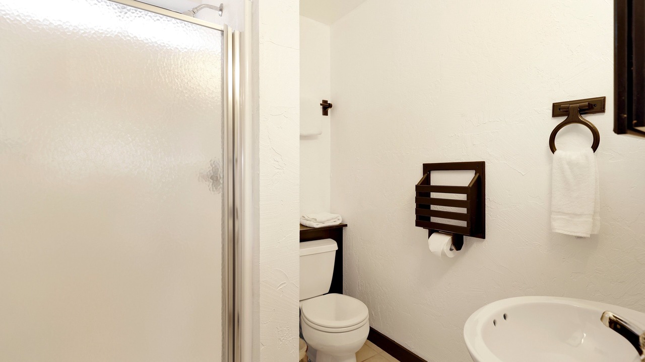 Photo of Bathroom in Upper Moonridge